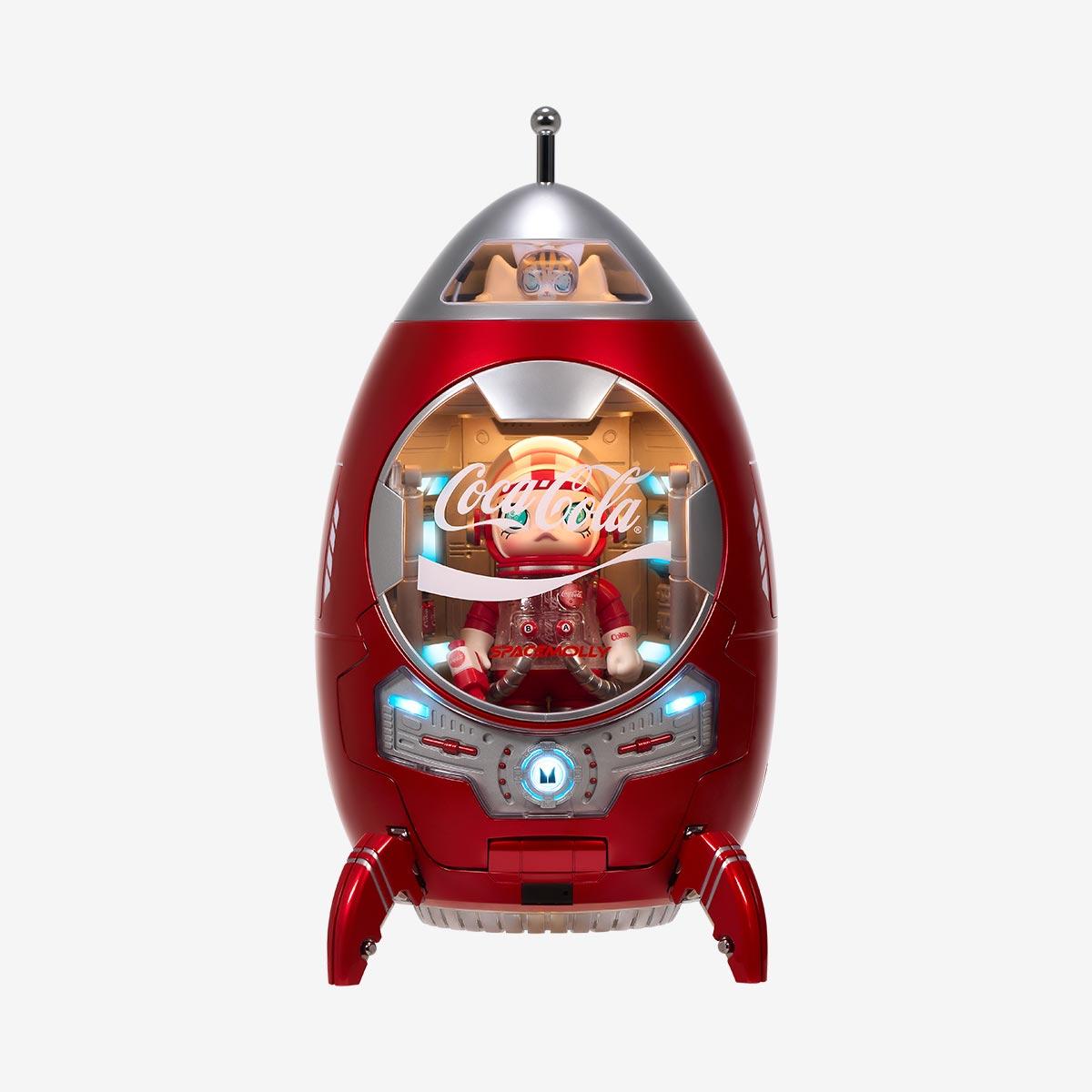 MEGA SPACE MOLLY Iconic Coca-Cola-Rocket