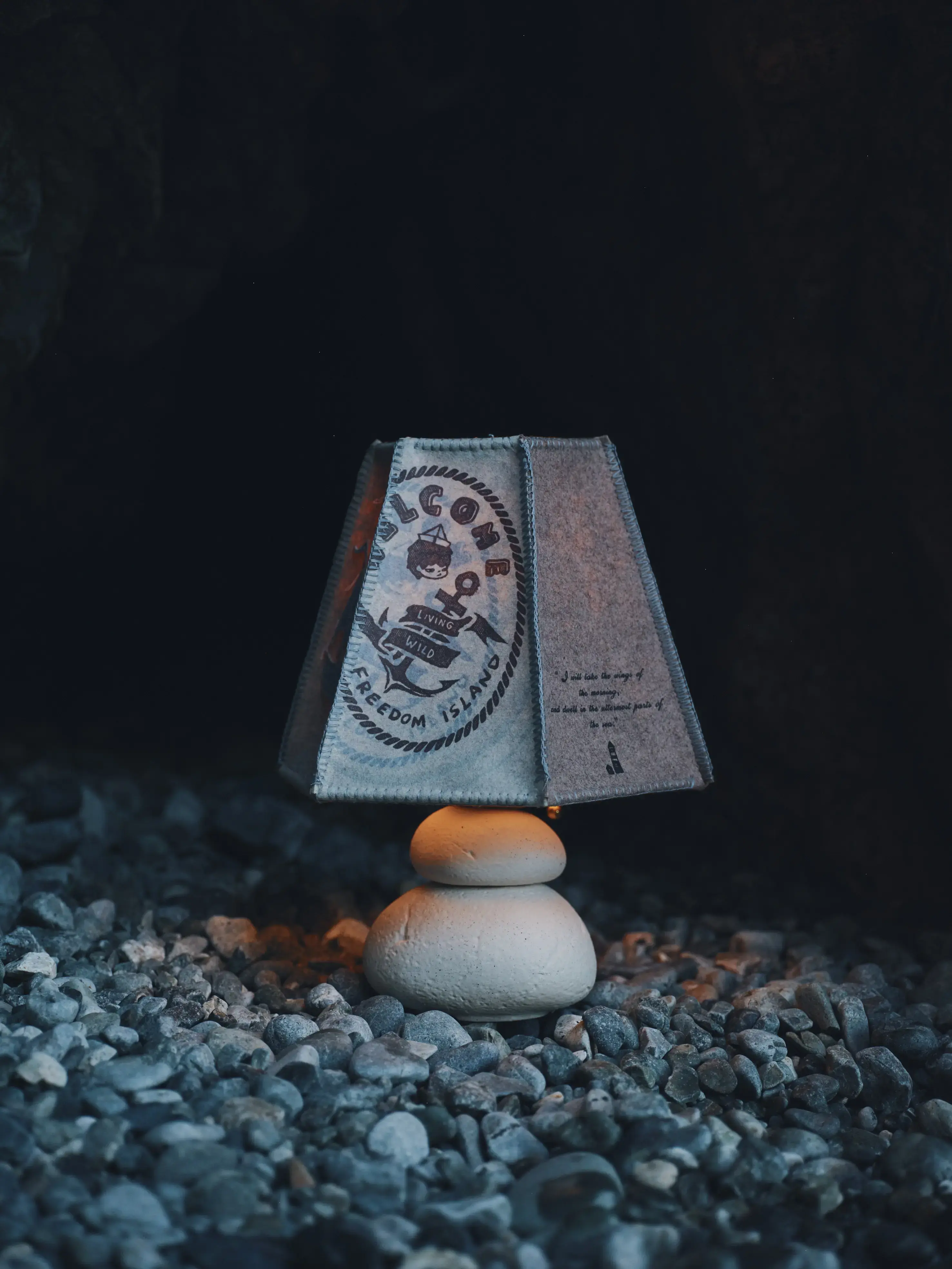 Hirono Rock Balancing Lamp